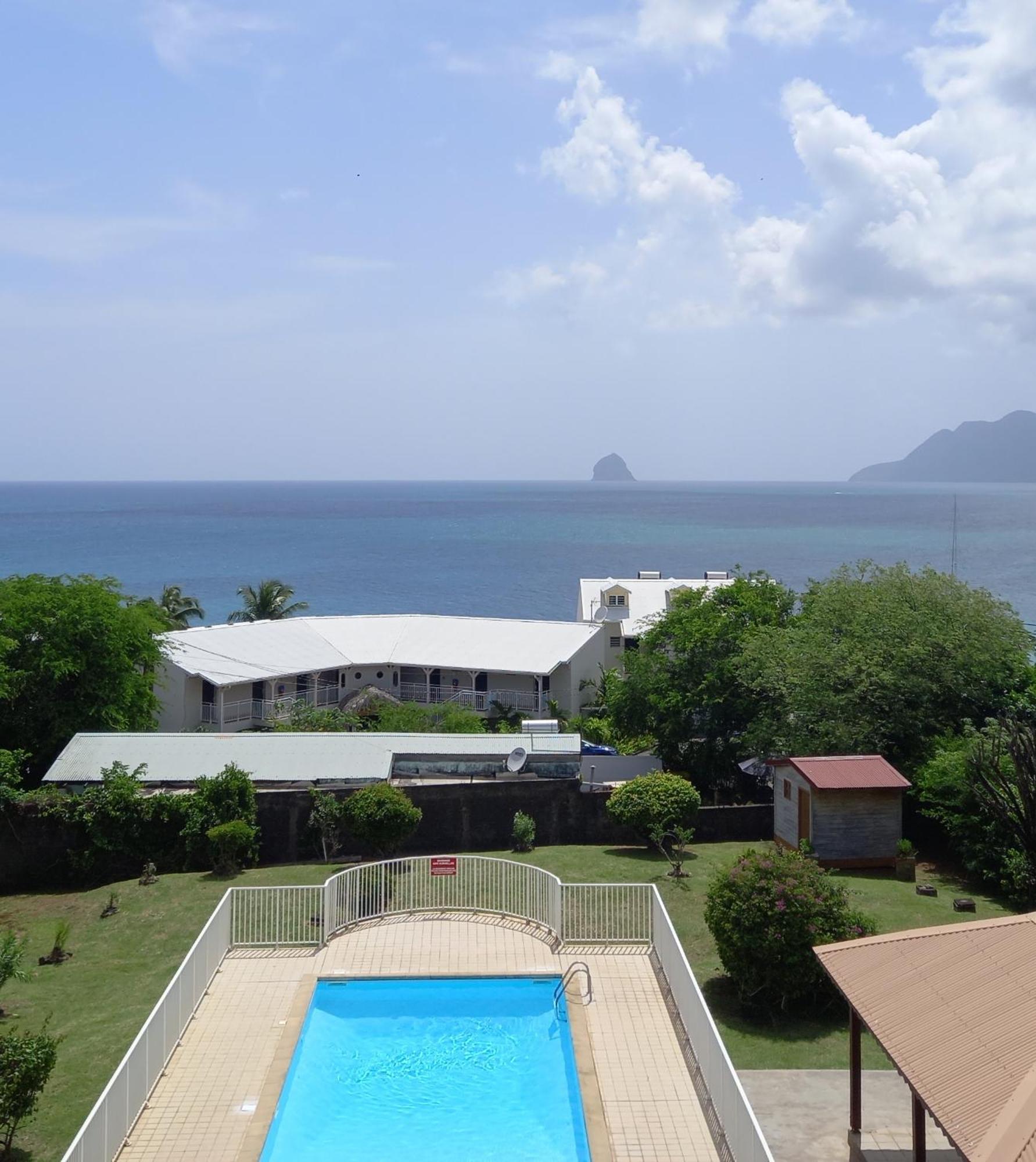 Appartement A Anse Mabouya En Rez De Jardin Avec Piscine A Proximite Des Plages Sainte-Luce Dış mekan fotoğraf